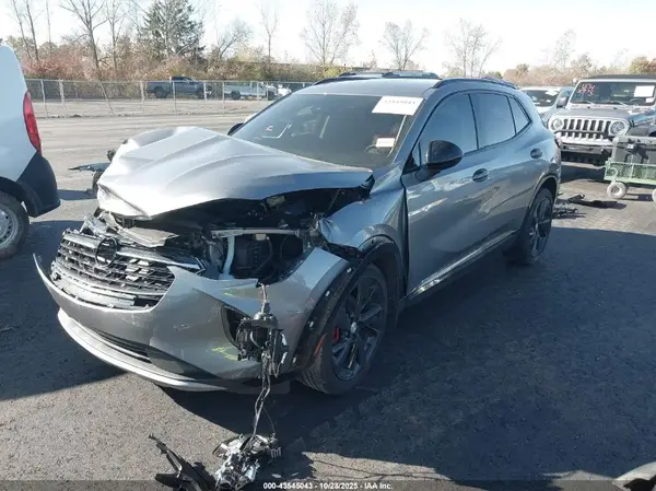 LRBFZPR41MD072157 2021 BUICK ENVISION - Image 2