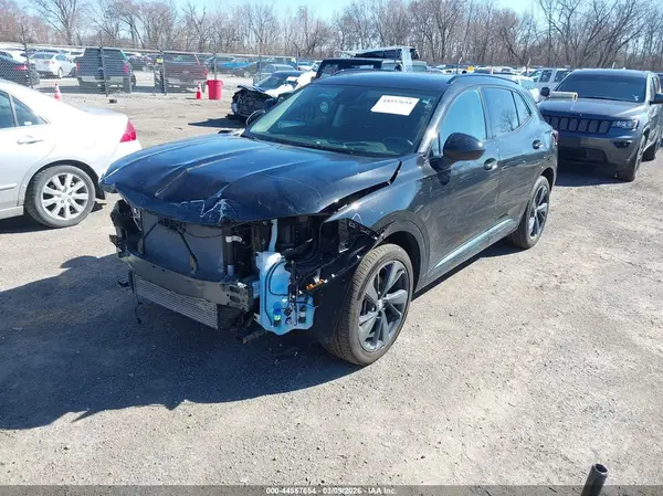 LRBFZPR42PD213631 2023 BUICK ENVISION - Image 2