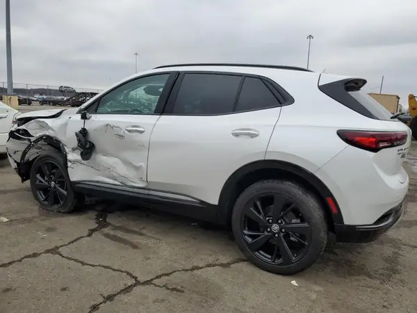 LRBFZPR42PD228047 2023 BUICK ENVISION - Image 2