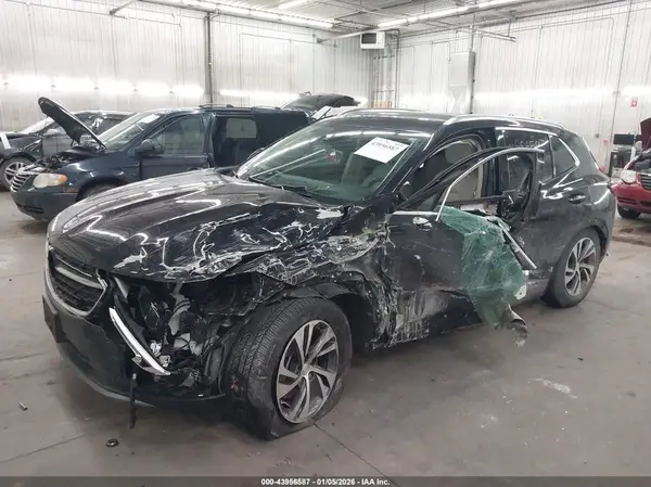 LRBFZPR43MD136022 2021 BUICK ENVISION - Image 2