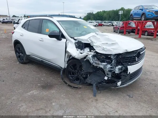 LRBFZPR44MD079121 2021 BUICK ENVISION - Image 1