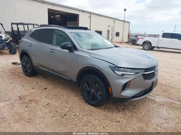 LRBFZPR44PD204820 2023 BUICK ENVISION - Image 1