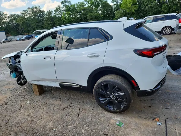 LRBFZPR44PD222234 2023 BUICK ENVISION - Image 2