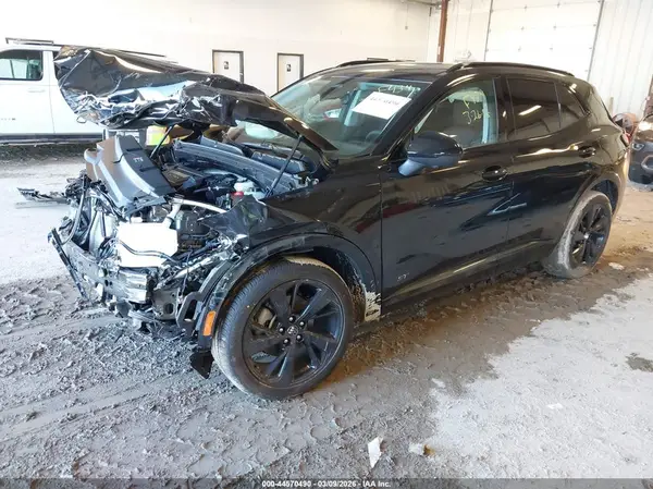 LRBFZPR44TD028653 2026 BUICK ENVISION - Image 2
