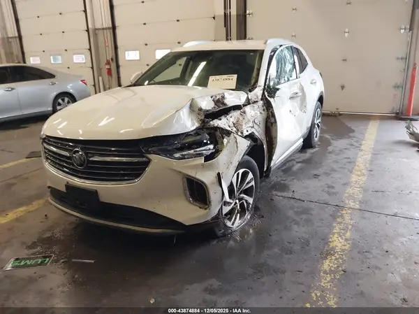 LRBFZPR45PD081089 2023 BUICK ENVISION - Image 2