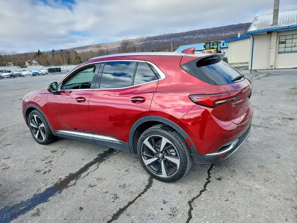 LRBFZPR46ND053833 2022 BUICK ENVISION - Image 2