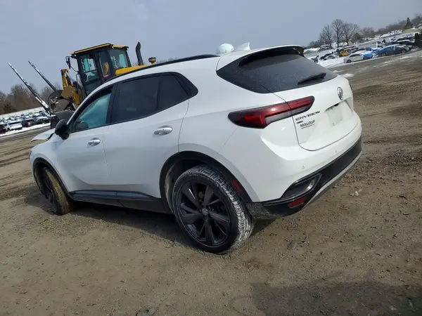 LRBFZPR47ND165797 2022 BUICK ENVISION - Image 2