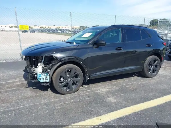 LRBFZPR47PD187494 2023 BUICK ENVISION - Image 2