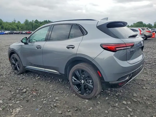 LRBFZPR48MD082720 2021 BUICK ENVISION - Image 2