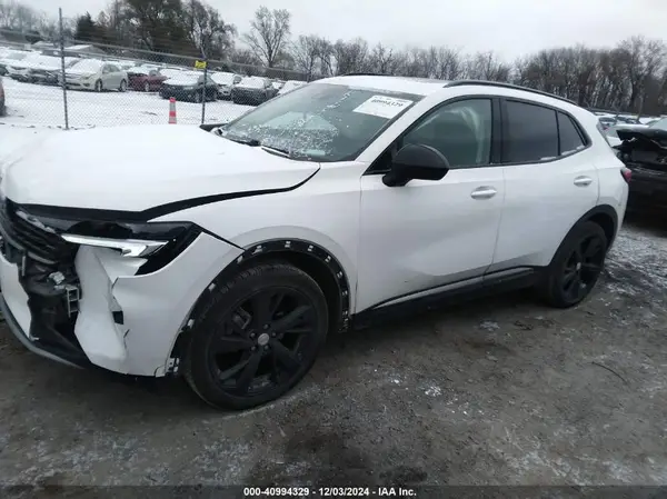 LRBFZPR48MD102707 2021 BUICK ENVISION - Image 2