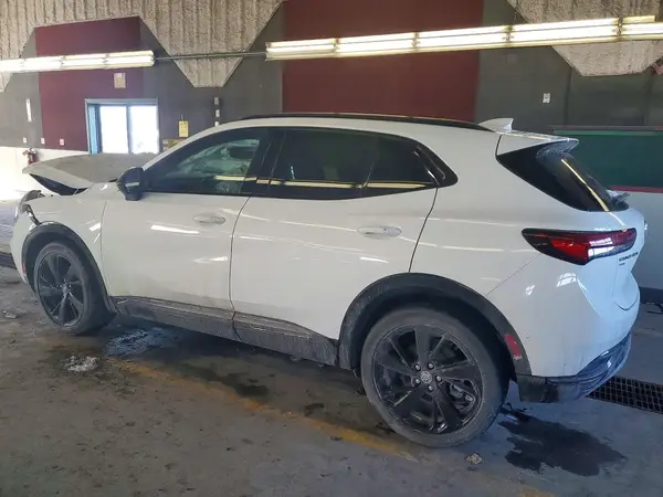 LRBFZPR4XND031673 2022 BUICK ENVISION - Image 2