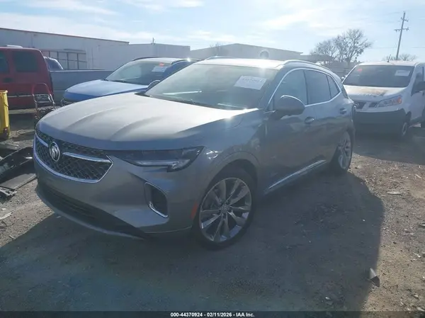 LRBFZRR42PD021525 2023 BUICK ENVISION - Image 2