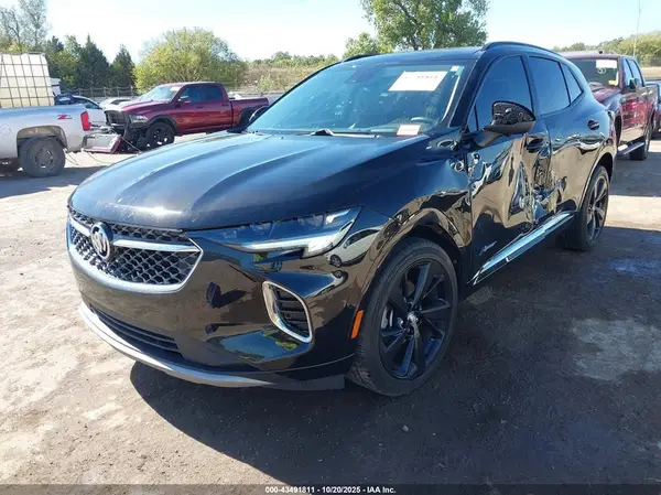 LRBFZRR44PD030940 2023 BUICK ENVISION - Image 2