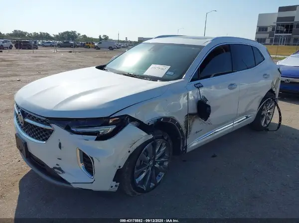 LRBFZRR4XPD067264 2023 BUICK ENVISION - Image 2
