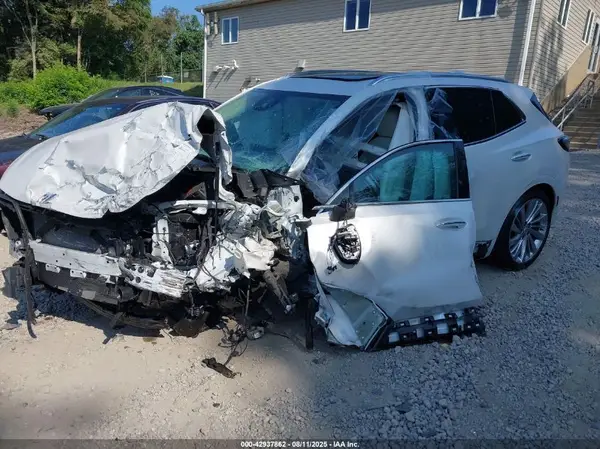 LRBFZSE40RD014296 2024 BUICK ENVISION - Image 2