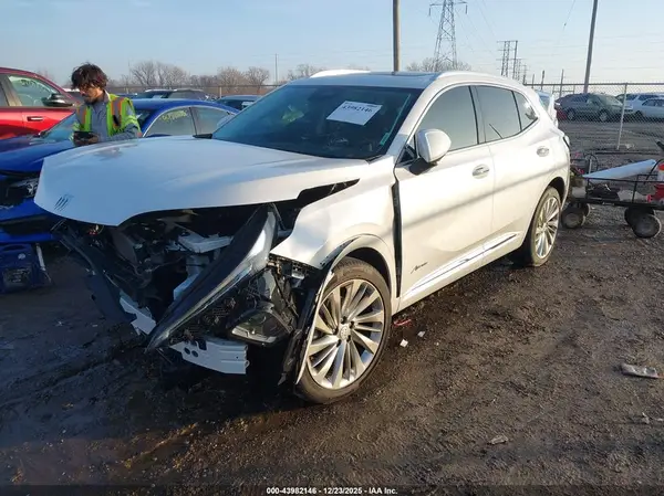 LRBFZSE40RD070514 2024 BUICK ENVISION - Image 2