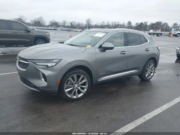 LRBFZSR42MD189961 2021 BUICK ENVISION - Image 2