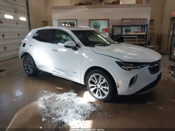 LRBFZSR43MD120485 2021 BUICK ENVISION - Image 1
