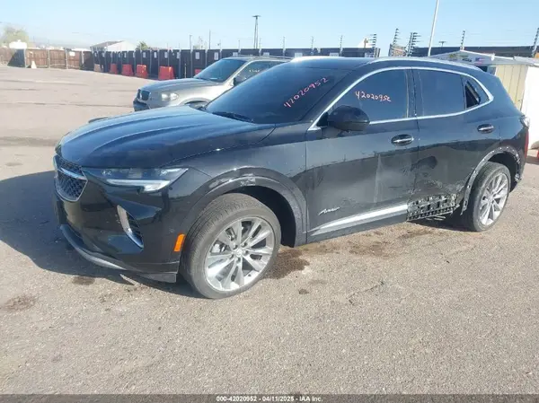 LRBFZSR45ND077205 2022 BUICK ENVISION - Image 2