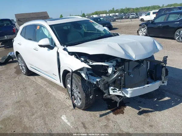 LRBFZSR45PD215554 2023 BUICK ENVISION - Image 1