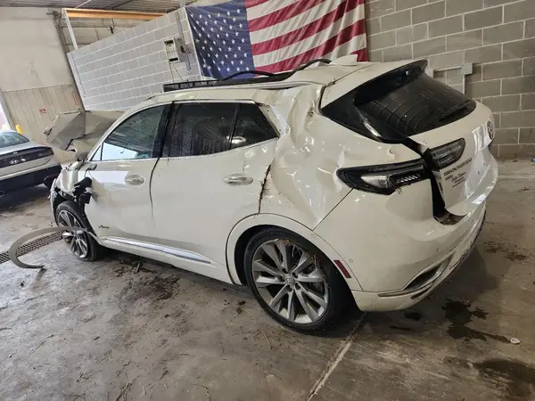 LRBFZSR46ND069923 2022 BUICK ENVISION - Image 2