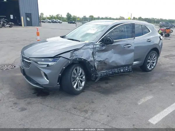 LRBFZSR47MD085336 2021 BUICK ENVISION - Image 2