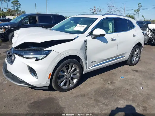 LRBFZSR4XPD073797 2023 BUICK ENVISION - Image 2