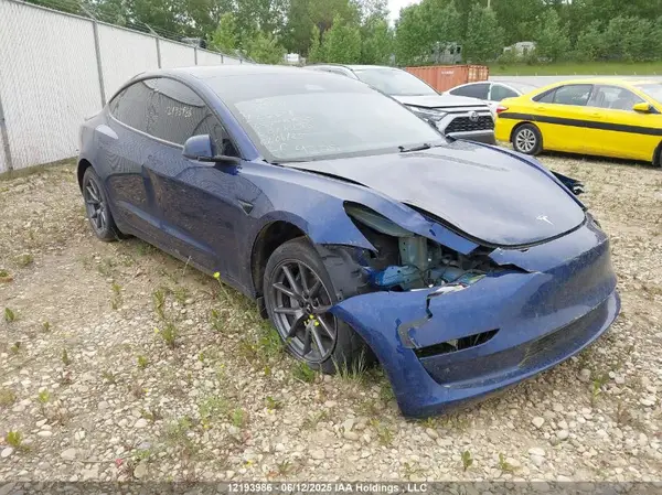 LRW3E1EB0PC932638 2023 TESLA MODEL 3 - Image 1