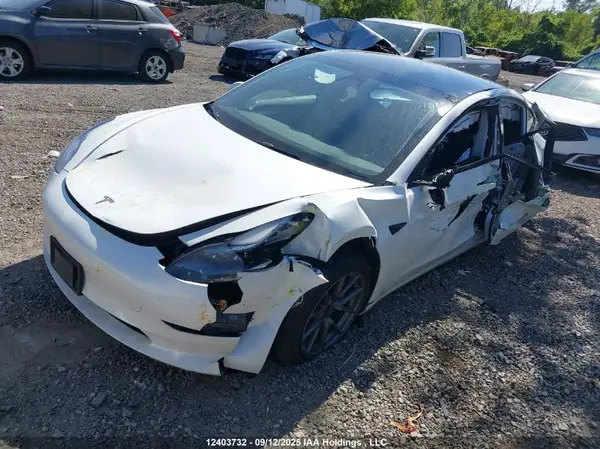 LRW3E1EB1PC850188 2023 TESLA MODEL 3 - Image 2