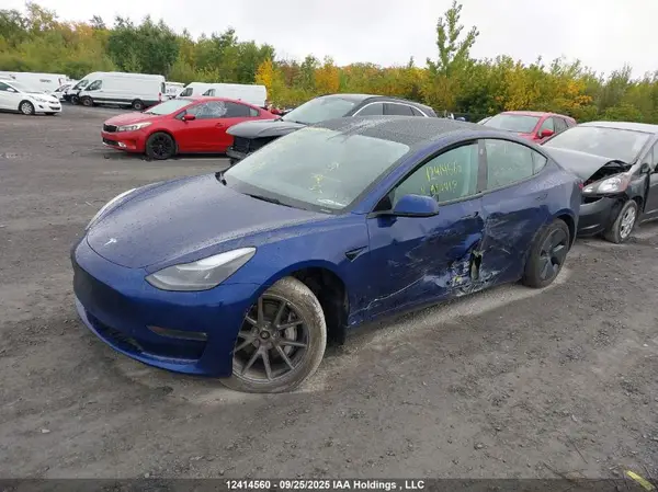 LRW3E1EB1PC924418 2023 TESLA MODEL 3 - Image 2