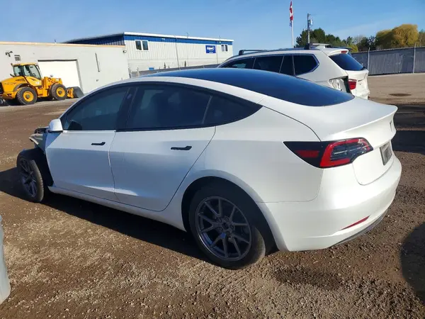 LRW3E1EB3PC843694 2023 TESLA MODEL 3 - Image 2