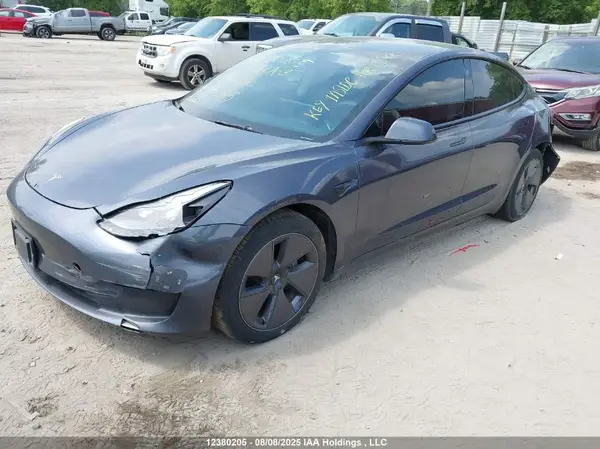 LRW3E1EB5PC851800 2023 TESLA MODEL 3 - Image 2