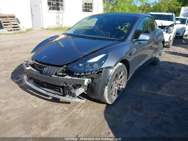 LRW3E1EB6PC942042 2023 TESLA MODEL 3 - Image 2