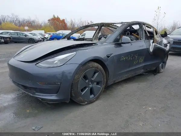 LRW3E1EB7PC943233 2023 TESLA MODEL 3 - Image 2
