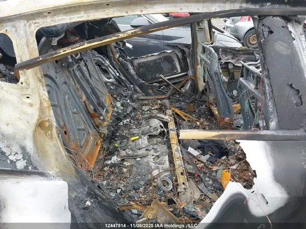 LRW3E1EB7PC943233 2023 TESLA MODEL 3 - Image 8