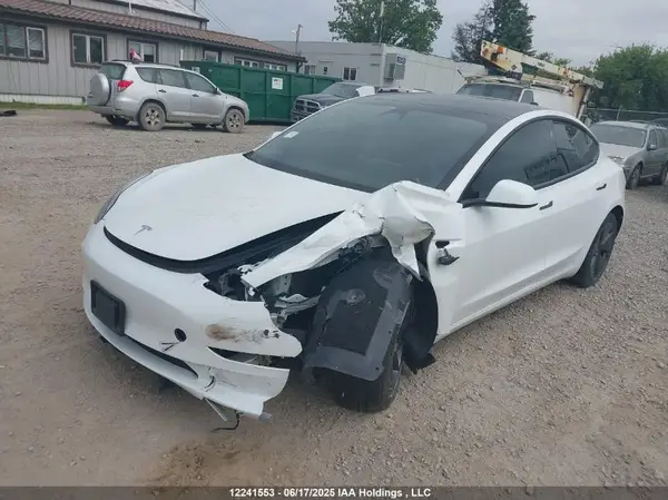 LRW3E1EB9PC876358 2023 TESLA MODEL 3 - Image 2