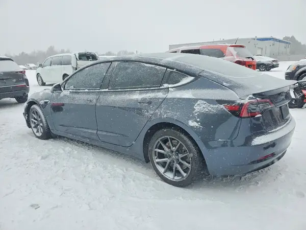 LRW3E1EBXPC851730 2023 TESLA MODEL 3 - Image 2