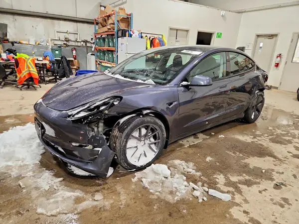 LRW3E1EBXPC924868 2023 TESLA MODEL 3 - Image 1
