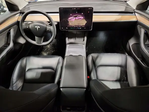 LRW3E1EBXPC924868 2023 TESLA MODEL 3 - Image 8