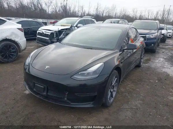 LRW3E1FA0PC845621 2023 TESLA MODEL 3 - Image 2