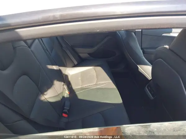 LRW3E1FA2PC875896 2023 TESLA MODEL 3 - Image 8