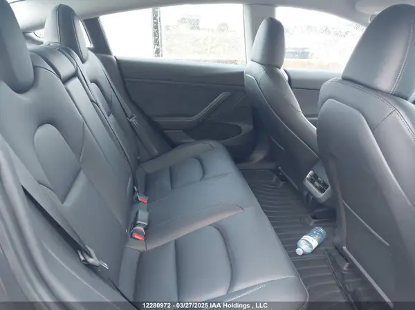 LRW3E1FA2PC933652 2023 TESLA MODEL 3 - Image 8