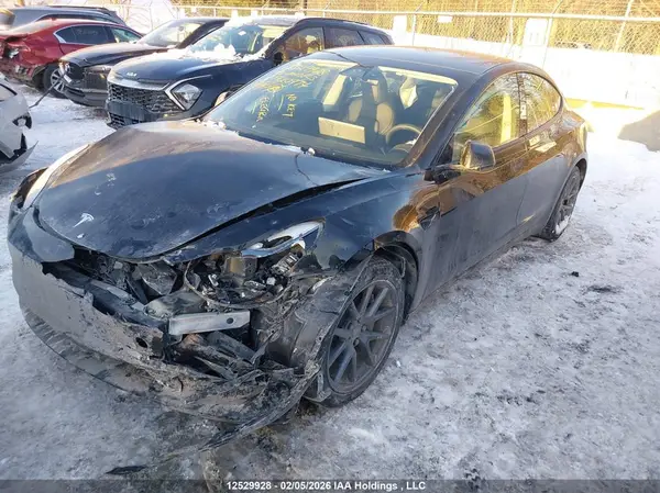 LRW3E1FA3PC920974 2023 TESLA MODEL 3 - Image 2