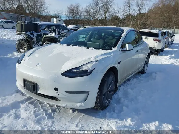LRW3E1FA4PC876077 2023 TESLA MODEL 3 - Image 2