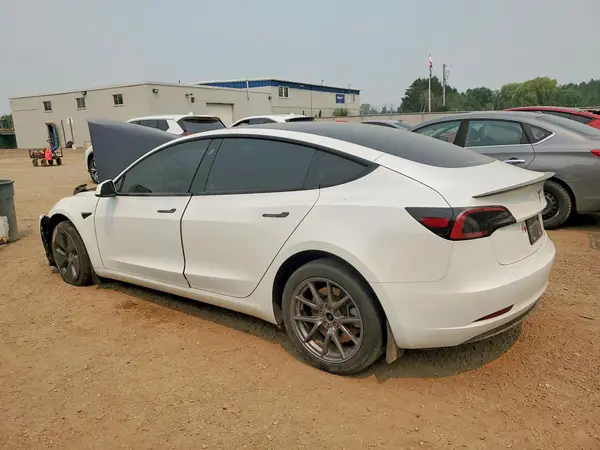 LRW3E1FA4PC920658 2023 TESLA MODEL 3 - Image 2