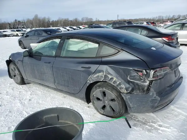 LRW3E1FA5PC945276 2023 TESLA MODEL 3 - Image 2