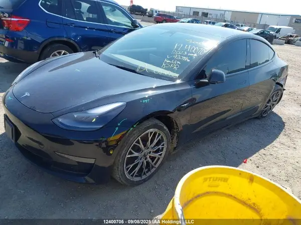 LRW3E1FA6PC920886 2023 TESLA MODEL 3 - Image 2