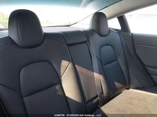 LRW3E1FA8PC899734 2023 TESLA MODEL 3 - Image 8