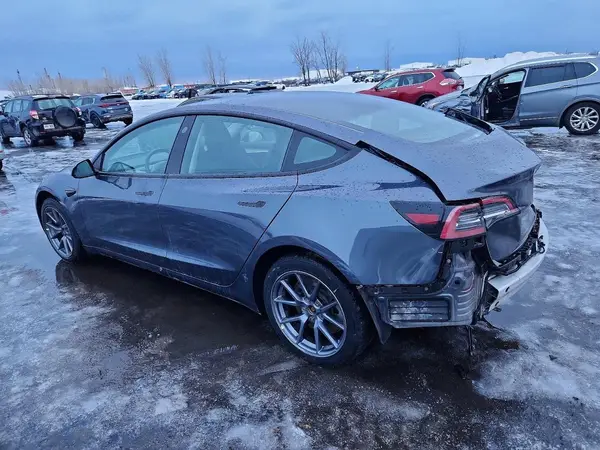 LRW3E1FA8PC900087 2023 TESLA MODEL 3 - Image 2