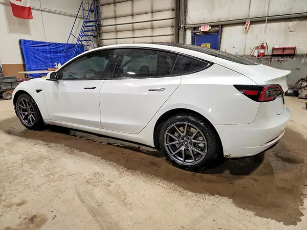LRW3E1FA9PC875717 2023 TESLA MODEL 3 - Image 2